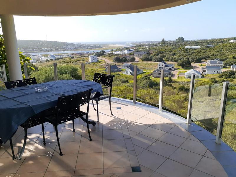 5 Bedroom Property for Sale in Stilbaai Wes Western Cape